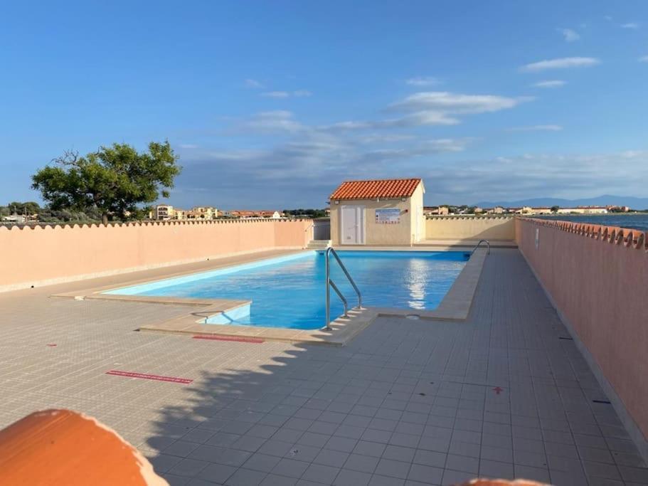 Superbe Studio Renove Avec Piscine Et Vue Marina Le Barcares Luaran gambar
